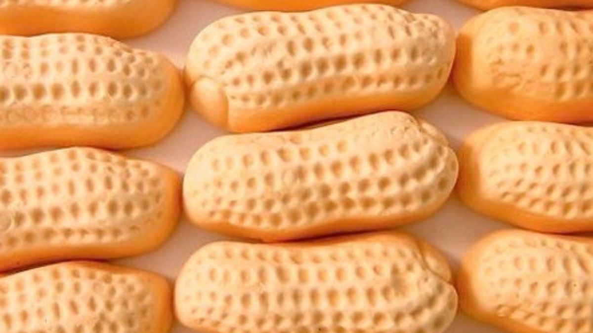 circus peanuts